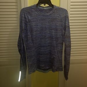 Long sleeve Lululemon top.